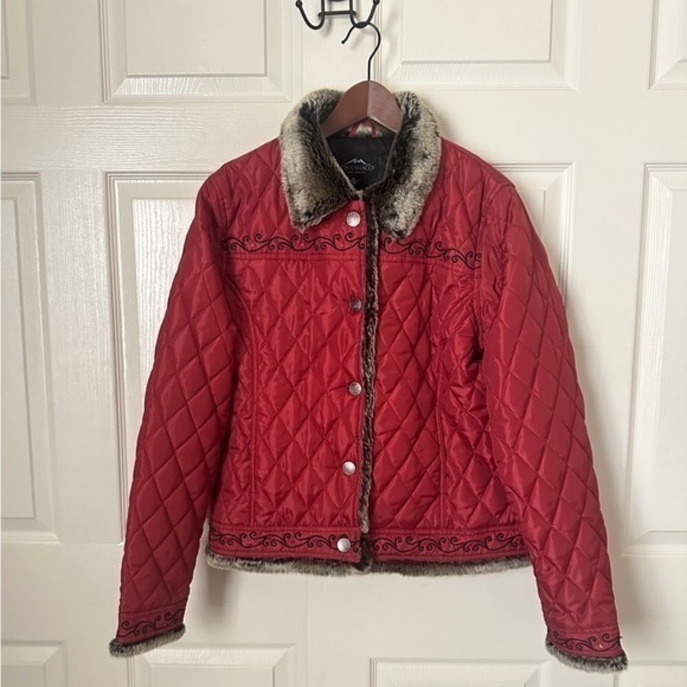 Montanaco NWOT red quilted artificial fur lined button up jacket women’s size XL